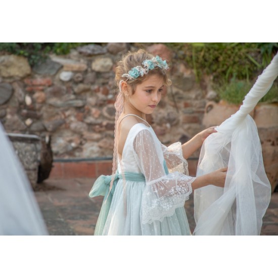 Vestido vuelo cola Vestido vuelo cola